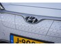Hyundai Kona Electric EV Premium 64 kWh | Schuifdak | Camera | Cruise adaptief | Head-up | Stoel ventilatie+verwarming | Full optie! | Achteruitrijcamera | Apple Carplay/Android Auto|telefoonintegratie premium | Audio installatie premium