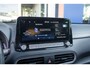 Hyundai Kona Electric EV Premium 64 kWh | Schuifdak | Camera | Cruise adaptief | Head-up | Stoel ventilatie+verwarming | Full optie! | Achteruitrijcamera | Apple Carplay/Android Auto|telefoonintegratie premium | Audio installatie premium