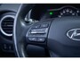 Hyundai Kona Electric EV Premium 64 kWh | Schuifdak | Camera | Cruise adaptief | Head-up | Stoel ventilatie+verwarming | Full optie! | Achteruitrijcamera | Apple Carplay/Android Auto|telefoonintegratie premium | Audio installatie premium