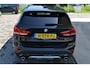 BMW X1 2.0 192 pk Autom. | Panoramdak | Trekhaak 1800kg | Leer | Head Up | Achteruitrijcamera | sDrive20i VDL Nedcar Edition Dealer onderhouden.