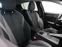 Peugeot e-308 Allure EV 54 kWh | Climate Control | Camera | Navigatie | Apple Carplay / Android Auto | Voorstoelen & Stuurwiel Verwarmd