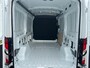 Ford Transit 350 2.0 TDCI L2H2 Trend 130 pk FWD | BPM-VRIJ | Achteruitrijcamera | Trekhaak | Verwarmde bestuurdersstoel en bijrijdersbank | Cruise Control