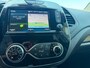 Renault Captur 0.9 TCe Intens met parkeersensoren en navigatie en bluetooth telefoon / media en airco en cruise controle