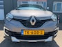 Renault Captur 0.9 TCe Intens met parkeersensoren en navigatie en bluetooth telefoon / media en airco en cruise controle