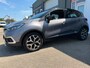 Renault Captur 0.9 TCe Intens met parkeersensoren en navigatie en bluetooth telefoon / media en airco en cruise controle