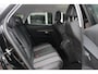 Peugeot 3008 1.2 PureTech Blue Lease Premium / 53.018 km / Trekhaak / Camera / Navigatie / Keyless / 19'' / Dodehoek / CarPlay / DAB / Cruise Control / LED Koplampen
