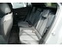 Peugeot e-2008 EV 156PK 54KWH ALLURE AUTOMAAT CAMERA V+A / 17"LMV / KEYLESS / 8 JAAR GARANTIE / FULL-LED / / NAVI / CLIMA / PDC / ADAPT. CRUISECONTROL / 2E EIGENAAR / SCHITTERENDE STAAT !!