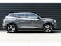 Peugeot e-2008 EV 156PK 54KWH ALLURE AUTOMAAT CAMERA V+A / 17"LMV / KEYLESS / 8 JAAR GARANTIE / FULL-LED / / NAVI / CLIMA / PDC / ADAPT. CRUISECONTROL / 2E EIGENAAR / SCHITTERENDE STAAT !!