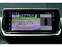 Peugeot e-2008 EV 156PK 54KWH ALLURE AUTOMAAT CAMERA V+A / 17"LMV / KEYLESS / 8 JAAR GARANTIE / FULL-LED / / NAVI / CLIMA / PDC / ADAPT. CRUISECONTROL / 2E EIGENAAR / SCHITTERENDE STAAT !!