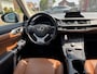 Lexus CT 200h Executive | Leer, Trekhaak, 17 inch, Navigatie, Parkeersensoren, Camera, Licht + Regensensor