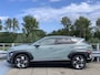 Hyundai Kona 1.6 GDI HEV Premium Full Hybride Automaat met Navigatie, Lederen bekleding en Stoelverwarming Uit voorraad leverbaar!