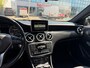 Mercedes-Benz A-klasse 180 Ambition/AMG pakket/automaat/nap/1e EIG/goede onderhoud/1jaar apk/navi/pano/volle opties.