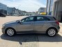 Mercedes-Benz A-klasse 180 Ambition/AMG pakket/automaat/nap/1e EIG/goede onderhoud/1jaar apk/navi/pano/volle opties.