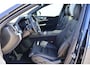 Volvo XC60 T6 Plus Black Edition Recharge Plug-In Hybrid AWD | Harman Kardon | Head Up Display | BLIS | Trekhaak | Lane Assist |