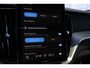 Volvo XC60 T6 Plus Black Edition Recharge Plug-In Hybrid AWD | Harman Kardon | Head Up Display | BLIS | Trekhaak | Lane Assist |