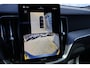 Volvo XC60 T6 Plus Black Edition Recharge Plug-In Hybrid AWD | Harman Kardon | Head Up Display | BLIS | Trekhaak | Lane Assist |