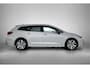 Toyota Corolla Touring Sports Hybrid 140 Dynamic | Stoelverwarming | Parkeersensoren | Half lederen bekleding |