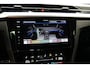 Volkswagen Arteon Shooting Brake 2.0 TSI R-Line * Kuipstoelen - Pano - 360° Cam - Harman Kardon - Keyless - 20" - Standkachel *