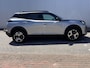 Peugeot 2008 1.2 Hybrid 136PK Allure Automaat | Camera Voor + Achter | Navigatie | Apple Carplay / Android Auto | Keyless Entery/Start | 17" Licht Metaal | Adaptive Cruise Control | | Bots waarschuwing systeem | Buitenspiegels in afwijkende kleur | Buitenspiegels met verlichting