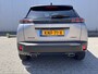 Peugeot 2008 1.2 Hybrid 136PK Allure Automaat | Camera Voor + Achter | Navigatie | Apple Carplay / Android Auto | Keyless Entery/Start | 17" Licht Metaal | Adaptive Cruise Control | | Bots waarschuwing systeem | Buitenspiegels in afwijkende kleur | Buitenspiegels met verlichting