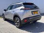 Peugeot 2008 1.2 Hybrid 136PK Allure Automaat | Camera Voor + Achter | Navigatie | Apple Carplay / Android Auto | Keyless Entery/Start | 17" Licht Metaal | Adaptive Cruise Control | | Bots waarschuwing systeem | Buitenspiegels in afwijkende kleur | Buitenspiegels met verlichting