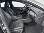 Mercedes-Benz CLA 200 OrangeArt Edition | CAMERA | STOELVERWARMING |HALF-LEDER | CRUISE CONTROL | LMV | PARKEERSENSOREN |