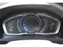 Volvo V60 2.4 D6 Twin Engine Momentum | Incl. 12 maanden garantie | Voorstoelen verwarmd | Parkeersensoren | Cruise control | Climate control | Bluetooth | Lichtmetalen velgen | Navigatie