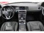 Volvo V60 2.4 D6 Twin Engine Momentum | Incl. 12 maanden garantie | SOH 97.3% | Voorstoelen verwarmd | Parkeersensoren | Cruise control | Climate control | Bluetooth | Lichtmetalen velgen | Navigatie
