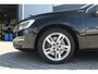 Volvo V60 2.4 D6 Twin Engine Momentum | Incl. 12 maanden garantie | Voorstoelen verwarmd | Parkeersensoren | Cruise control | Climate control | Bluetooth | Lichtmetalen velgen | Navigatie