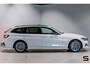 BMW 3-Serie Touring 330e High Ex|Pano|E-Trekhaak|E-stoel|garantie
