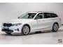 BMW 3-Serie Touring 330e High Ex|Pano|E-Trekhaak|E-stoel|garantie