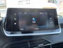 Peugeot 2008 1.2 100PK Allure Pack | Navigatie | Apple Carplay / Android Auto | Cruise Control | Parkeersensoren Achter | DAB | | Bots waarschuwing systeem | Buitenspiegels elektrisch verstel- en verwarmbaar | DAB ontvanger