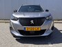 Peugeot 2008 1.2 100PK Allure Pack | Navigatie | Apple Carplay / Android Auto | Cruise Control | Parkeersensoren Achter | DAB | | Bots waarschuwing systeem | Buitenspiegels elektrisch verstel- en verwarmbaar | DAB ontvanger
