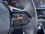 Peugeot 2008 1.2 100PK Allure Pack | Navigatie | Apple Carplay / Android Auto | Cruise Control | Parkeersensoren Achter | DAB | | Bots waarschuwing systeem | Buitenspiegels elektrisch verstel- en verwarmbaar | DAB ontvanger