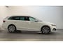 Skoda Octavia Combi 1.0 e-TSI Business Edition Plus Stoelverwarming Adaptive Cruise Sfeerverlichting Trekhaak