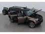 Land Rover Defender 2.0 P300e 110 X | FACELIFT | ClearSight | Meridian Surround | Trekhaak | Luchtvering | Koelbox | Panoramadak | 22 Inch