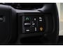Land Rover Defender 2.0 P300e 110 X | FACELIFT | ClearSight | Meridian Surround | Trekhaak | Luchtvering | Koelbox | Panoramadak | 22 Inch