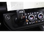 Land Rover Defender 2.0 P300e 110 X | FACELIFT | ClearSight | Meridian Surround | Trekhaak | Luchtvering | Koelbox | Panoramadak | 22 Inch