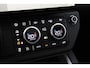 Land Rover Defender 2.0 P300e 110 X | FACELIFT | ClearSight | Meridian Surround | Trekhaak | Luchtvering | Koelbox | Panoramadak | 22 Inch