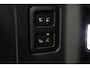 Land Rover Defender 2.0 P300e 110 X | FACELIFT | ClearSight | Meridian Surround | Trekhaak | Luchtvering | Koelbox | Panoramadak | 22 Inch