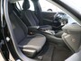 Peugeot e-208 Active Pack 50 kWh | 1ste eigenaar | ACCU 96% | Parkeersensoren | Navigatie | AUTOMAAT | 16"LMV