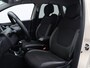 Renault Captur TCe 90pk Intens | Dealeronderhouden | Trekhaak | Achteruitrijcamera | Parkeersensoren voor en achter |