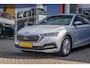 Skoda Octavia Combi 1.0 e-TSI Business Edition | Trekhaak | Stoelverwarming | Camera | Virtual cockpit | Apple Carplay/Android Auto | Navi | Elektrisch bedienbare achterklep | Achteruitrijcamera | Apple Carplay/Android Auto|telefoonintegratie premium | Elektrisch bedienbare achterklep
