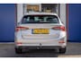 Skoda Octavia Combi 1.0 e-TSI Business Edition | Trekhaak | Stoelverwarming | Camera | Virtual cockpit | Apple Carplay/Android Auto | Navi | Elektrisch bedienbare achterklep | Achteruitrijcamera | Apple Carplay/Android Auto|telefoonintegratie premium | Elektrisch bedienbare achterklep
