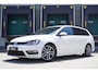 Volkswagen Golf Variant 1.4 TSI 150pk DSG Highline | R-line | Trekhaak | LED | Stoelverwarming | Adaptieve Cruise Control | App Connect