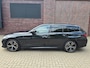 BMW 3-Serie Touring BMW 330e Touring LCI M-Sport Pano/Headup/Keyless/Shadow line