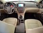 Opel Insignia Sports Tourer 1.4 Turbo Business Edition NAVI PSENSOR CRUISE TREKHAAK 2 X SLEUTELS