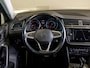 Volkswagen Tiguan 1.5 TSI Sport Urban / 150pk / Trekhaak / Achteruitrij camera / Harman Kardon / Head-Up display /