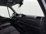Renault Master 2.3DCi 165PK Dubbellucht Bakwagen+Laadklep | 2.35 Hoog | Zijdeur | Dakspoiler | Navigatie | Airco | Cruise | 3-Zits