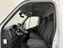 Renault Master 2.3DCi 165PK Dubbellucht Bakwagen+Laadklep | 2.35 Hoog | Zijdeur | Dakspoiler | Navigatie | Airco | Cruise | 3-Zits